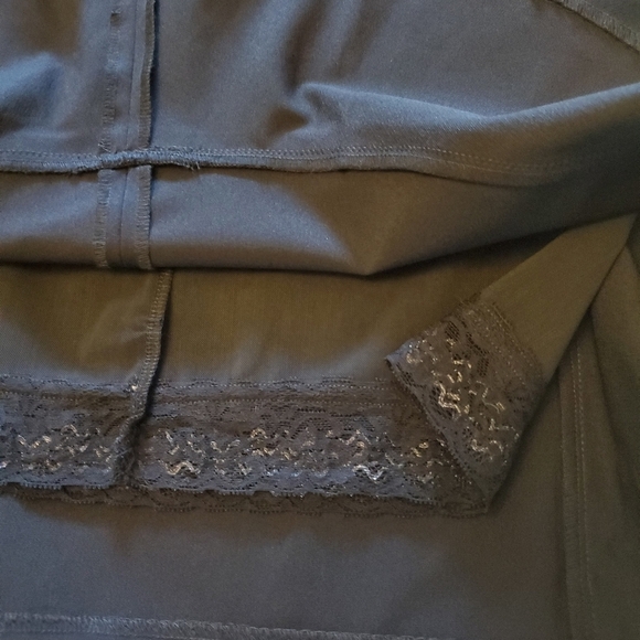 Shape FX black NWT Nancy black skirt in size 10 - Picture 6 of 10